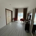 Hotel Small 3*